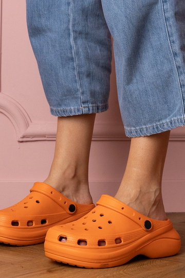 Kameris chaussons fermés à plateforme orange