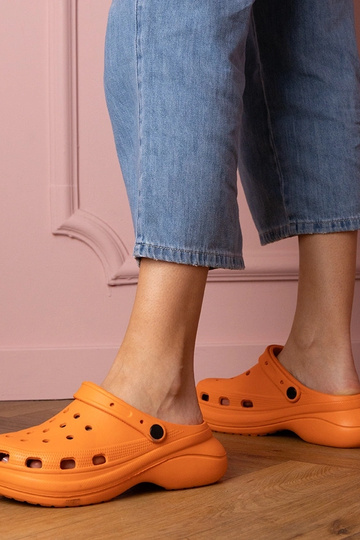 Kameris chaussons fermés à plateforme orange 2