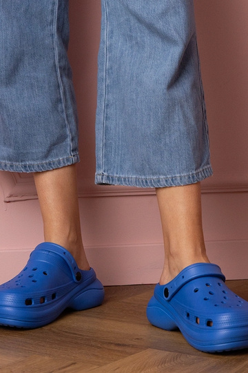 Kameris chaussons fermés à plateforme bleus