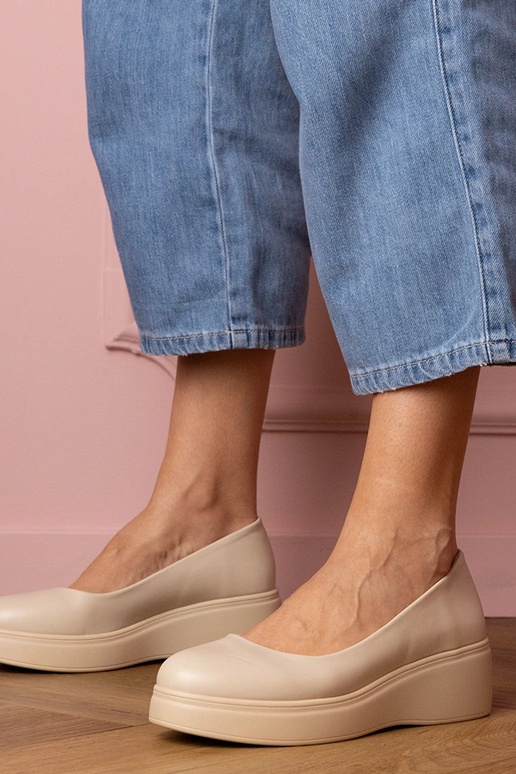 Mocassins couleur sable pour femmes...