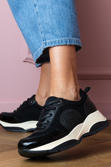 Chaussures de sport noires pour femmes Wener 2