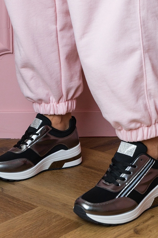 Baskets de sport pour femmes noires...