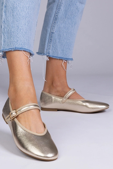 Ballerines dorées pour... 2