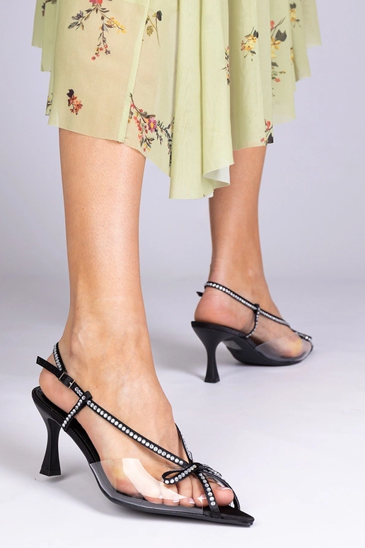 Sandales transparentes noires à talon...