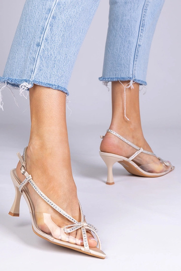 Sandales transparentes... 2