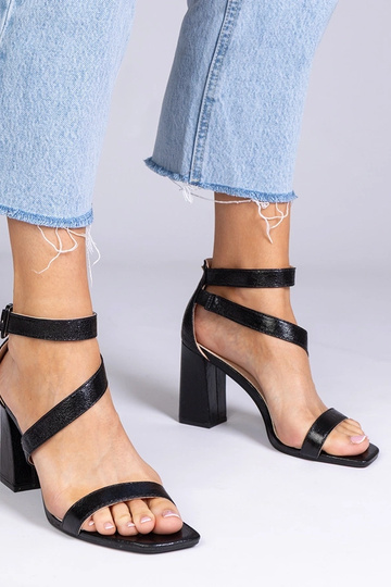 Sandales noires en simili...