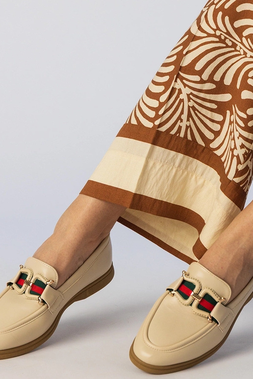 Mocassins crémeux en simili cuir avec...