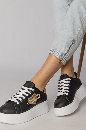 Baskets noires avec un... 2