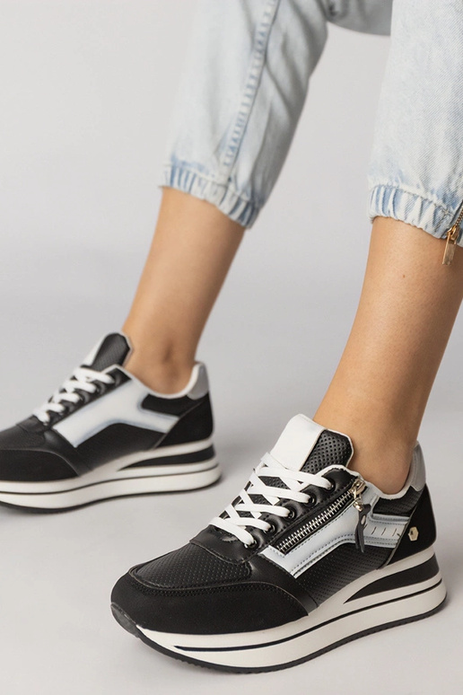 Baskets de sport noires avec zip, «...