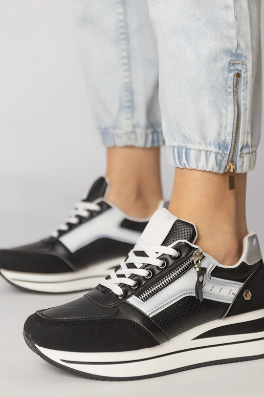 Baskets de sport noires avec zip, «...