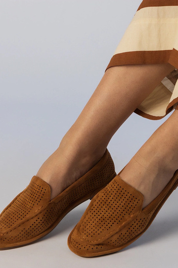 Mocassins ajourés noirs en simili daim, « Stanila » 2