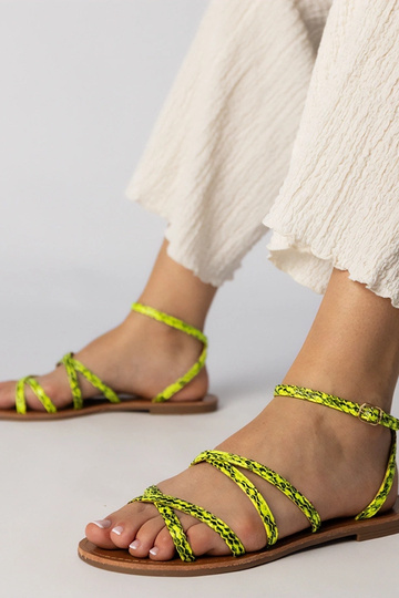 Sandales jaunes à semelle... 2
