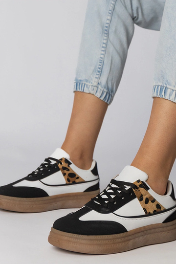 Baskets de sport blanches et noires avec insert panthère, « Meril »
