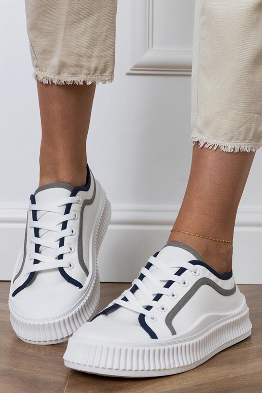 Baskets blanches à plateforme pour...