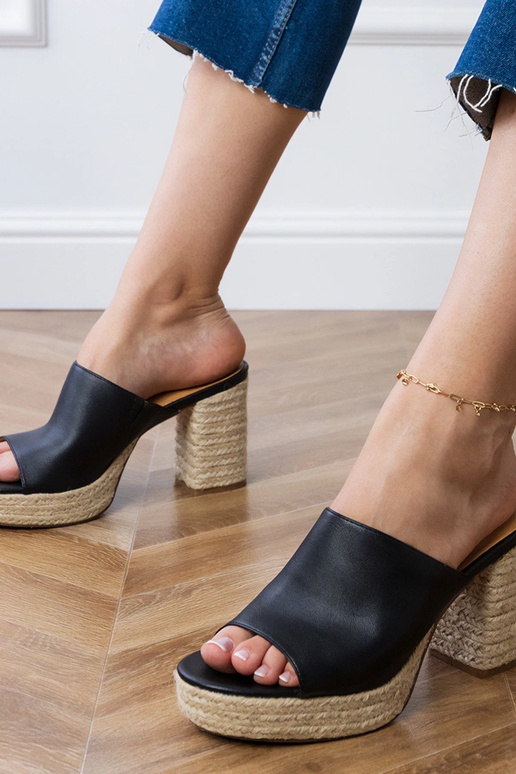 Espadrilles noires à talon Grande Espadrilles noires à talon Grande