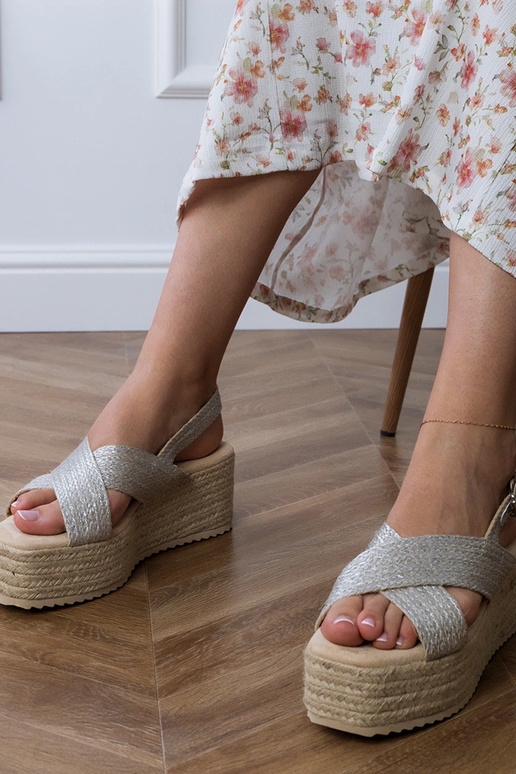 Sandales argentées espadrilles à...