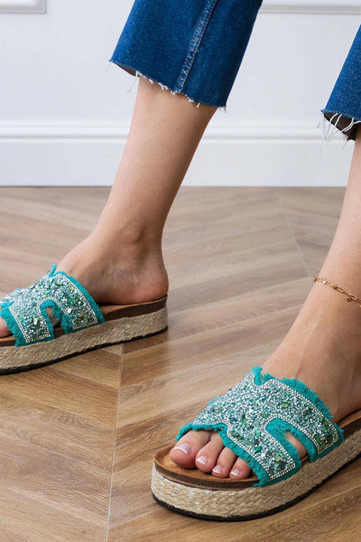 Espadrilles vertes avec zircons et... Espadrilles vertes avec zircons et...