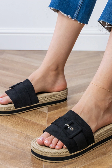 Chaussons noirs sur plateforme avec une boucle décorative Lunda 2