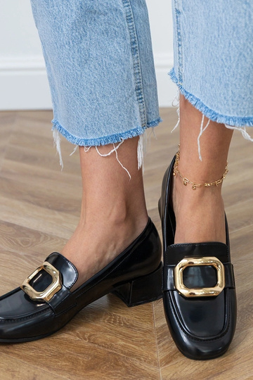 Chaussures à mi-hauteur...