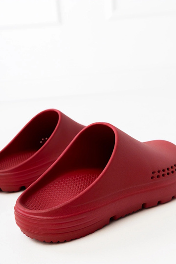 Chaussons rouges pour...
