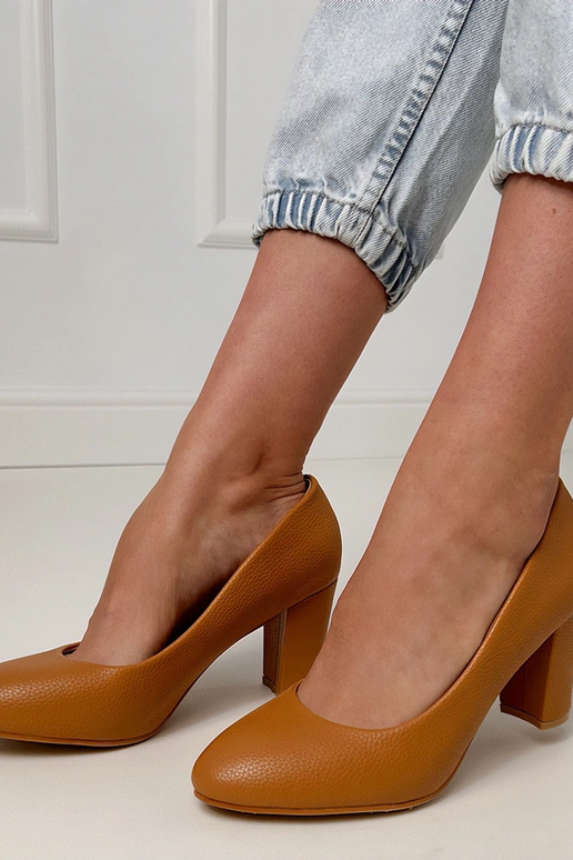 Sandales classiques marron à talon...