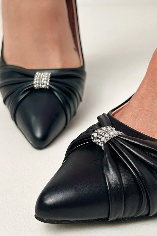 Sandales classiques noires à talon... Sandales classiques noires à talon...