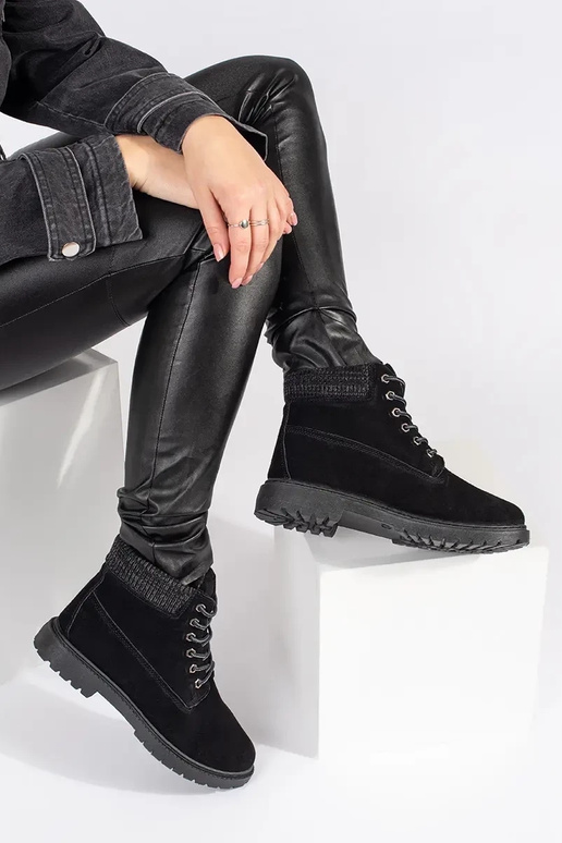 Les chaussures pour femmes sont en...