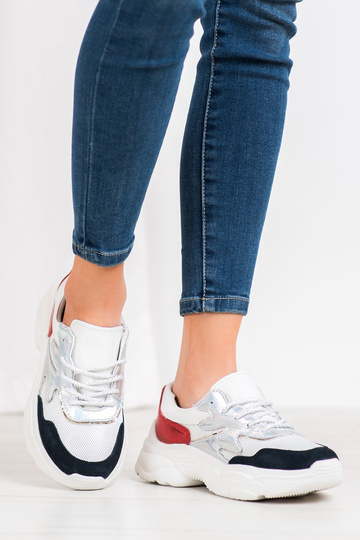 Baskets modèle chaussures... 2