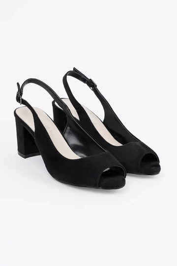 Sandales en daim avec talons 2