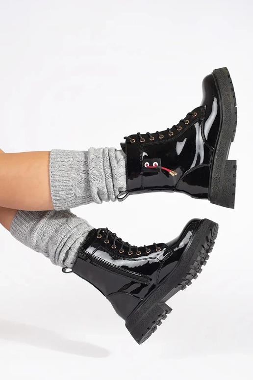 Chaussures vernies à lacets noires Chaussures vernies à lacets noires