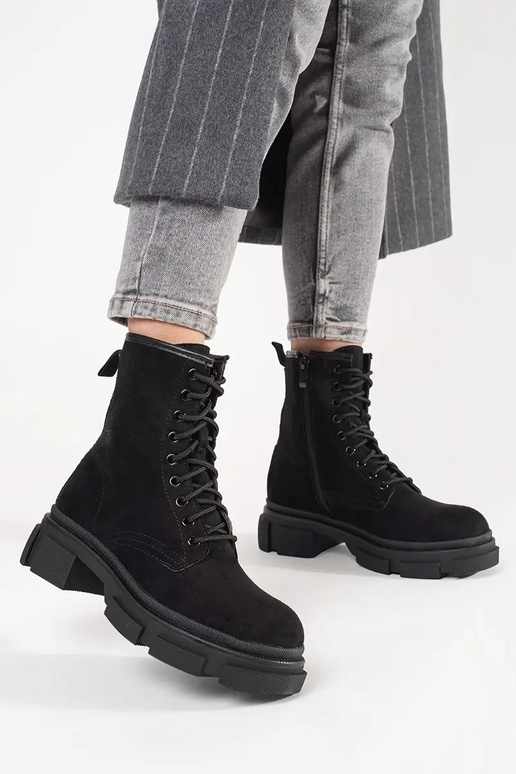Bottines en daim noires