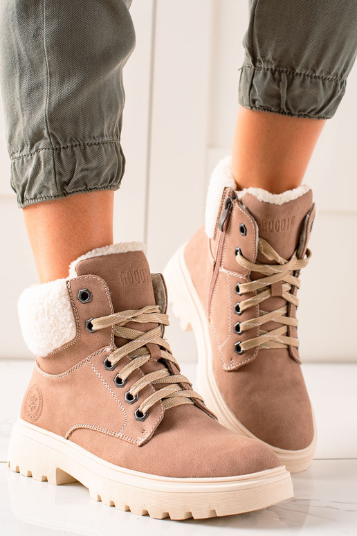 Bottines de style tendance en... Bottines de style tendance en...