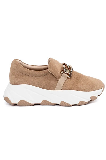 Chaussures modèle Sneakers...