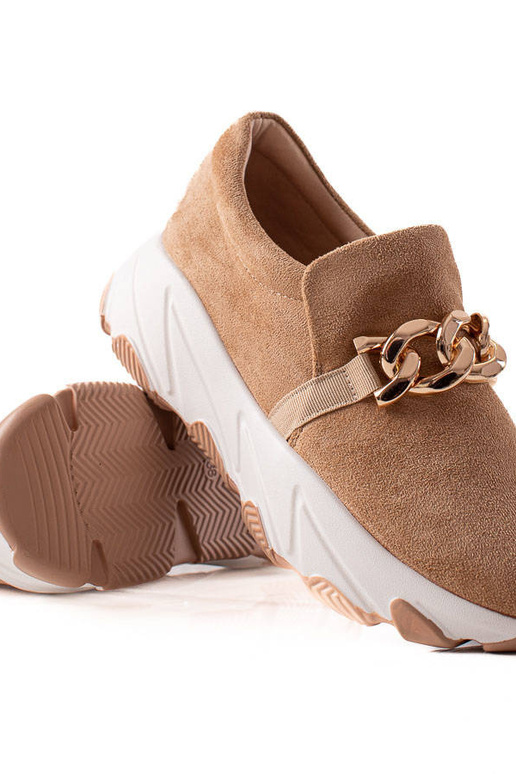 Chaussures modèle Sneakers en daim... Chaussures modèle Sneakers en daim...