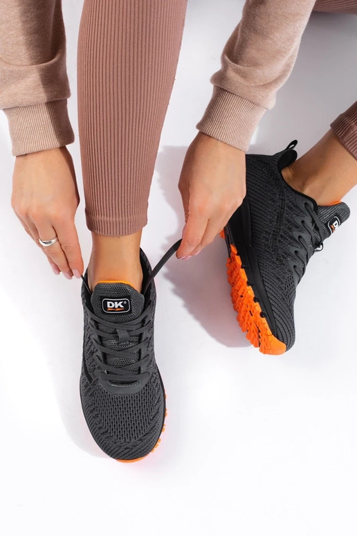 Baskets textiles modèle chaussures DK
