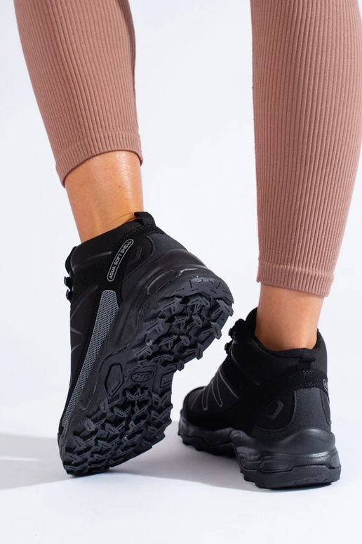 Bottes de trekking de style sportif... Bottes de trekking de style sportif...