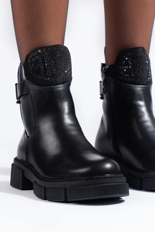 chaussures isolées noires pour femmes chaussures isolées noires pour femmes