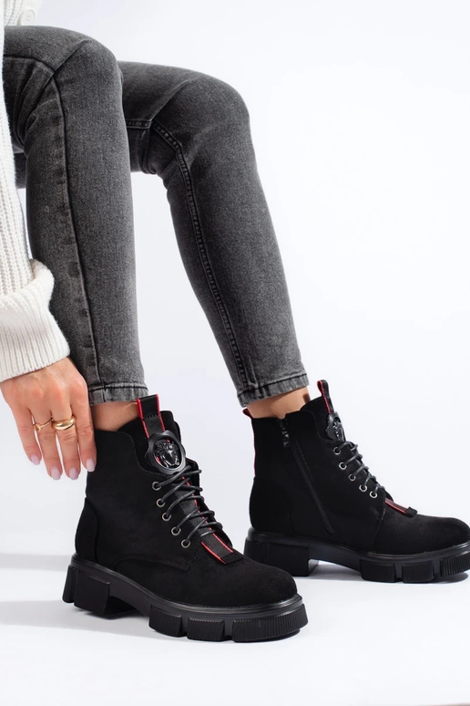 Boots femme à lacets en daim léger Boots femme à lacets en daim léger