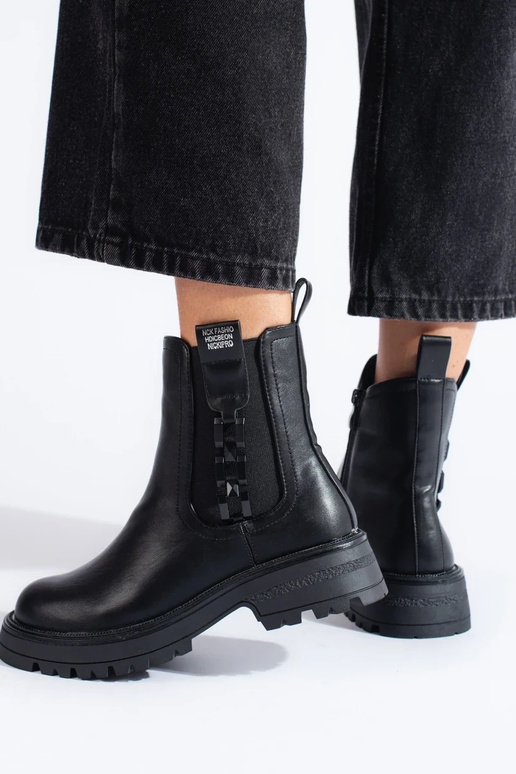 noir Chaussures pour femmes sur une... noir Chaussures pour femmes sur une...