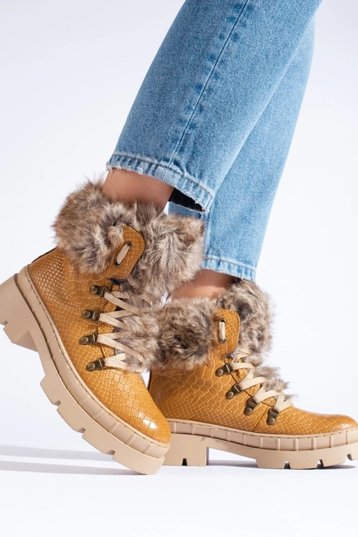 chaussures pour femmes avec fourrure