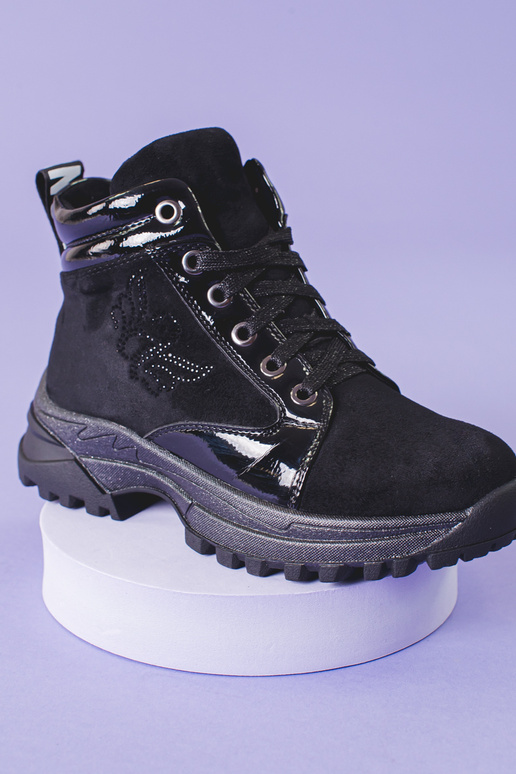 chaussures noires pour filles sur une... chaussures noires pour filles sur une...