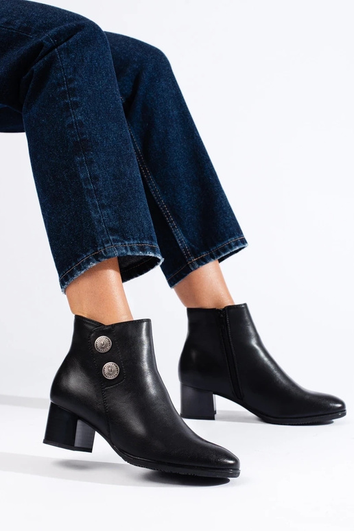 Chaussures classiques noires à talons