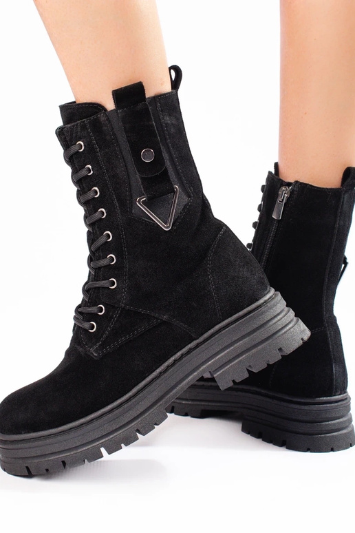 Chaussures hautes pour femmes en cuir... Chaussures hautes pour femmes en cuir...