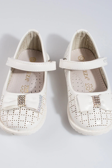 avec des éléments ajourés... 2