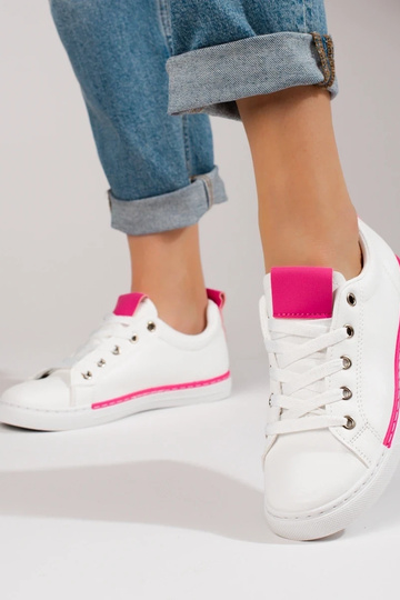 chaussures de sport... 2