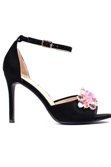 sandales noires à talon...