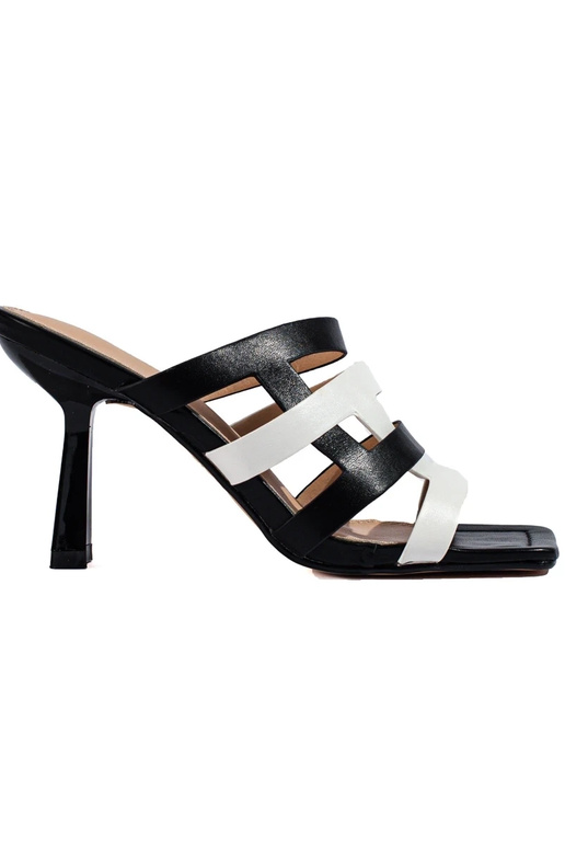 Pantoufles noires et blanches Shelovet