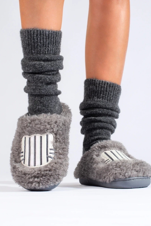 pantoufles grises Shelovet