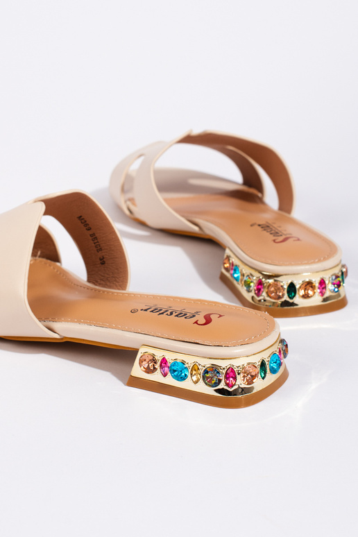 Pantoufles beiges Pantoufles beiges