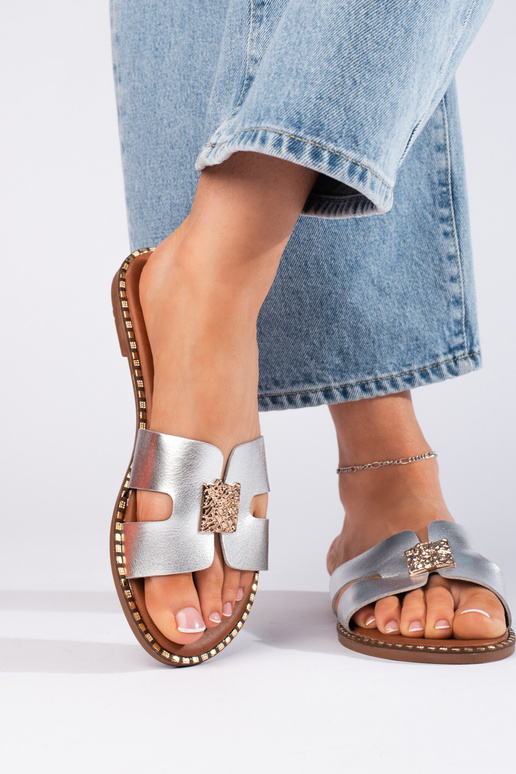 pantoufles argentées pantoufles argentées